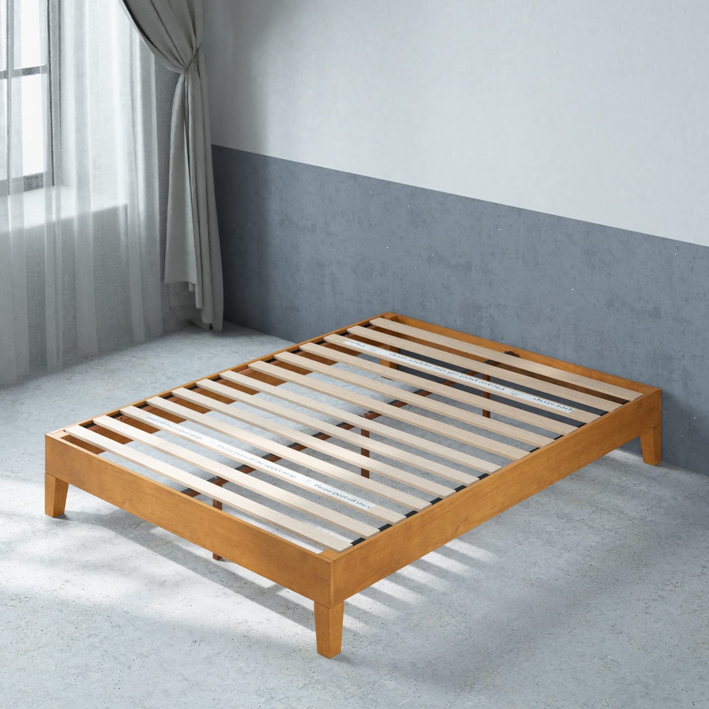 ZINUS Vivek Wood Platform Bed Frame with Headboard Queen