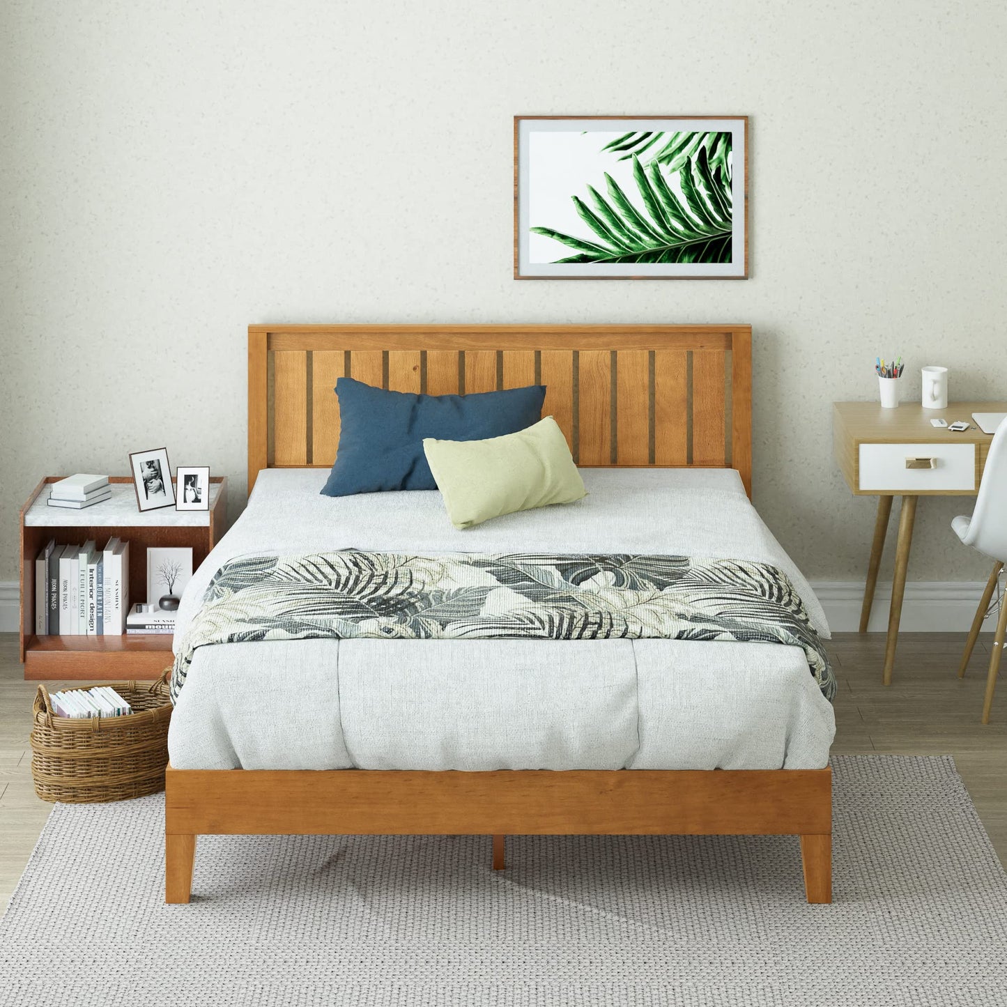 ZINUS Vivek Wood Platform Bed Frame with Headboard Queen